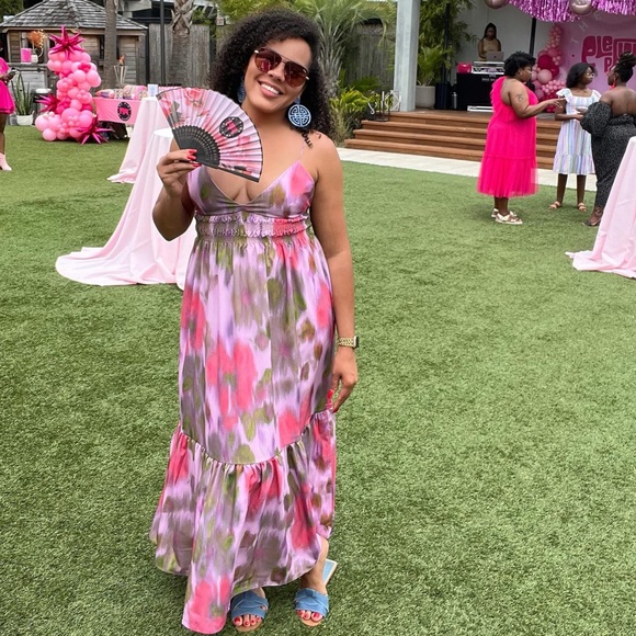 Pretty Love Dress - Picture 3 of 3